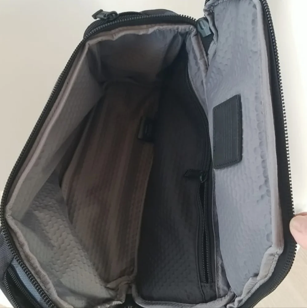 Tumi Alpha Black Ballistic Nylon & Leather Bravo Kelley Sling Bag